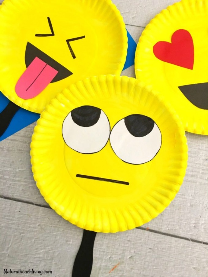 emoji paper plates