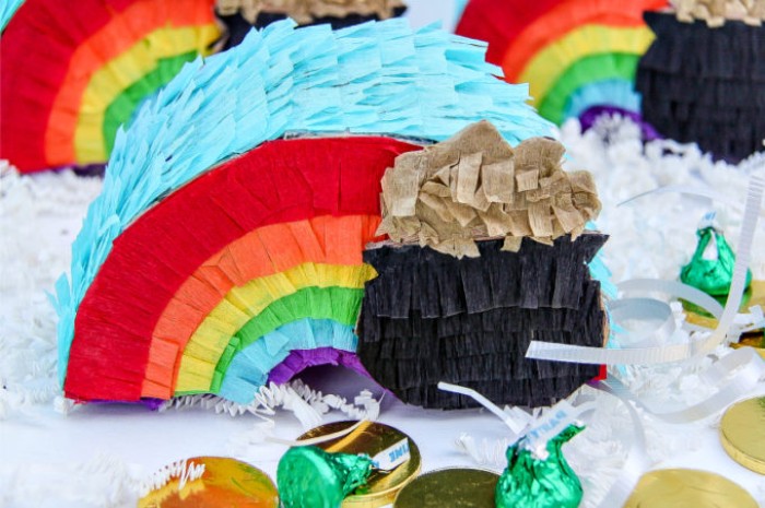 mini st. patrick's day pinatas