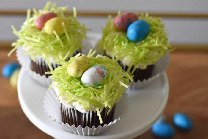 easter basket cupcakes by Happy Family Blogs